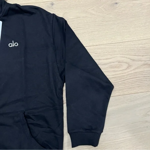 ALO Yoga Unisex Black Zip-Up Hoodie and Jogger Set - Picture 5 of 15